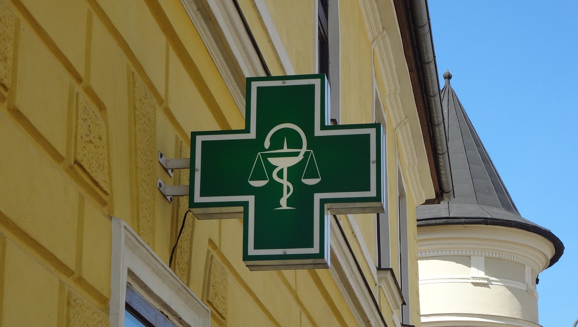 Pharmacy digital signage